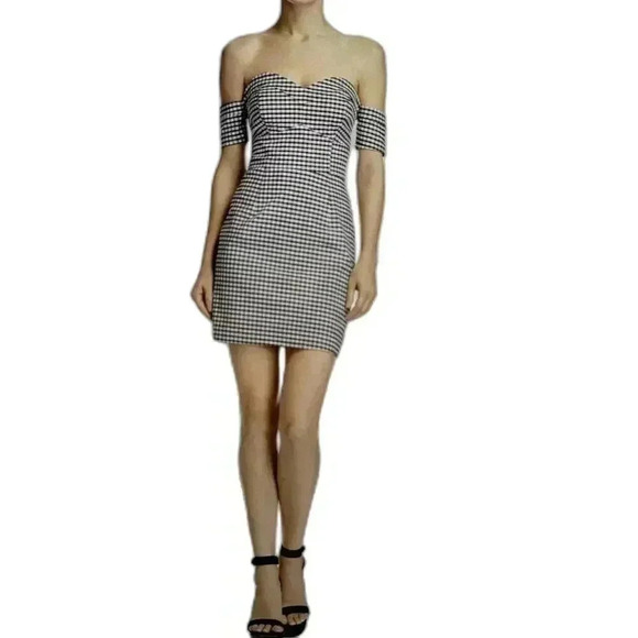 GUESS Gingham Off-the-Shoulder Dress size 2 flirty checkered mini dress - Picture 2 of 11